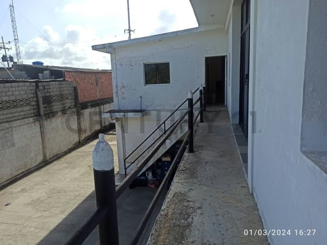 CASA COMERCIAL DE OPORTUNIDAD EN BOCA DE AROA - 12