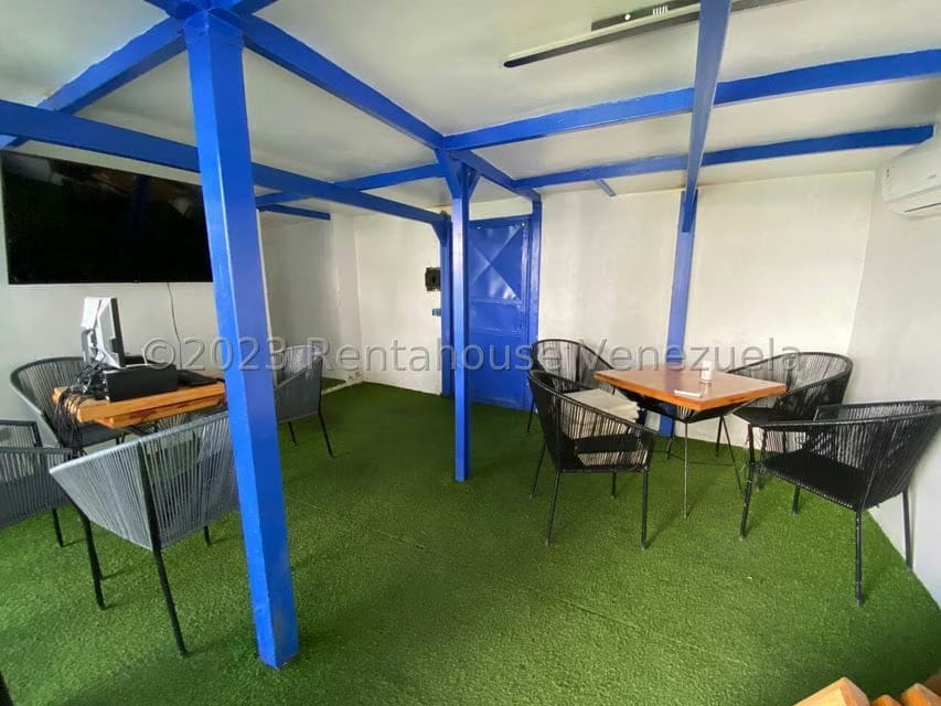 Comercial (Local Comercial) en Venta en Parroquia Juan de Villegas, Lara - 21