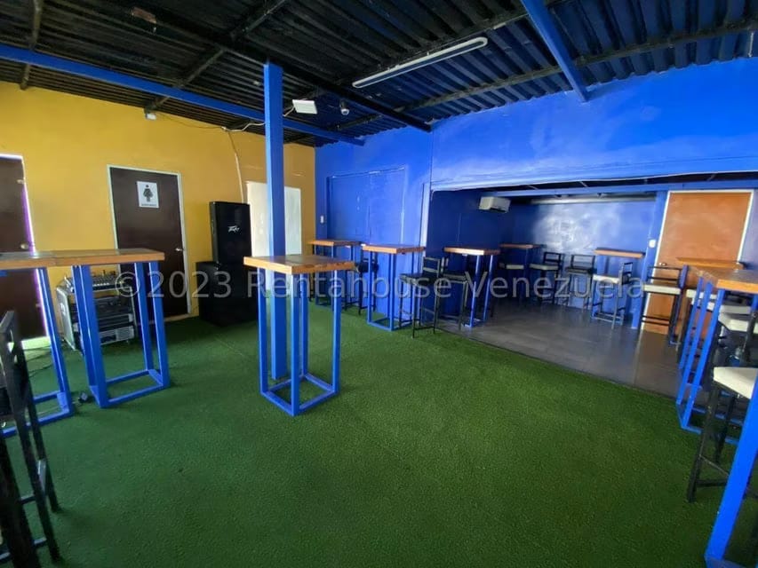 Comercial (Local Comercial) en Venta en Parroquia Juan de Villegas, Lara - 29