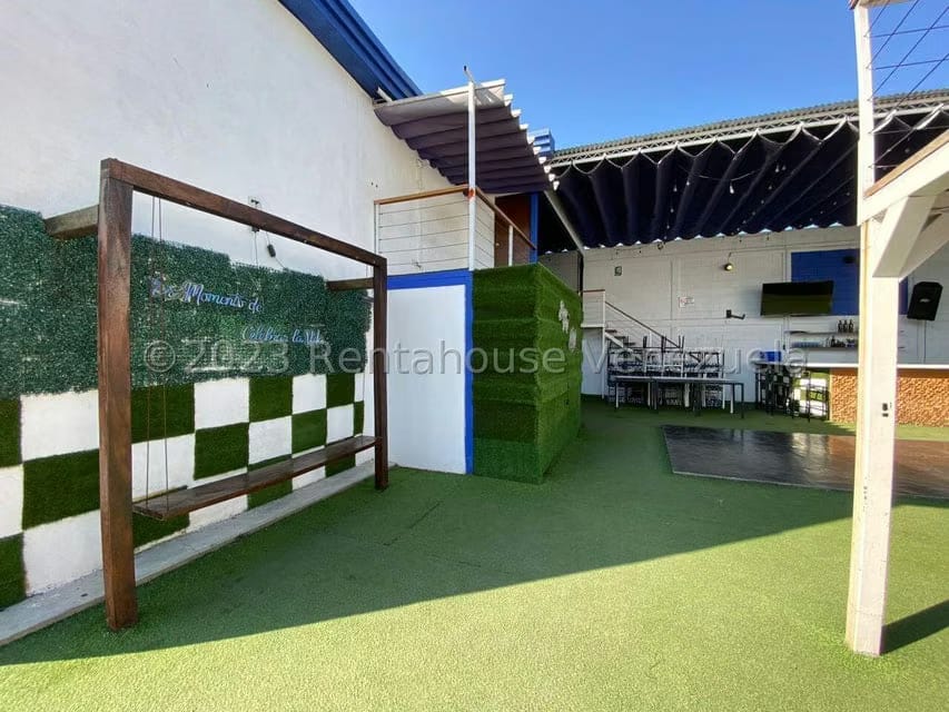 Comercial (Local Comercial) en Venta en Parroquia Juan de Villegas, Lara - 4