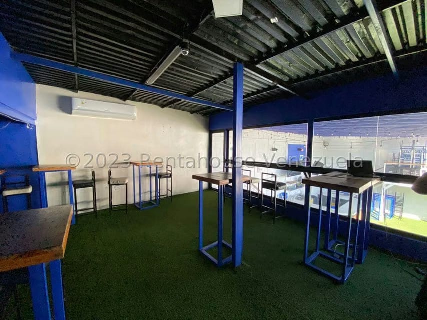 Comercial (Local Comercial) en Venta en Parroquia Juan de Villegas, Lara - 31