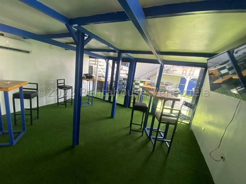 Comercial (Local Comercial) en Venta en Parroquia Juan de Villegas, Lara - 32