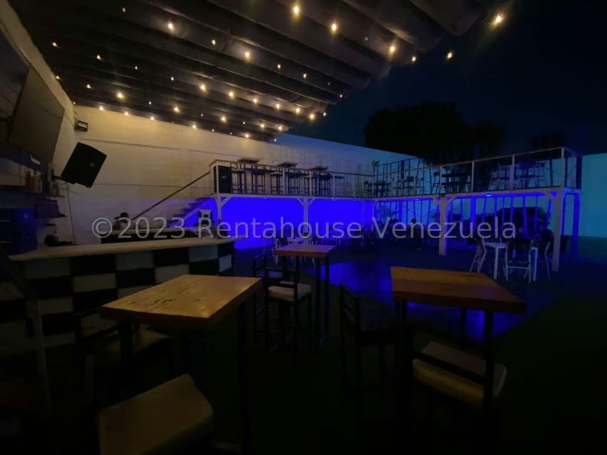 Comercial (Local Comercial) en Venta en Parroquia Juan de Villegas, Lara - 50
