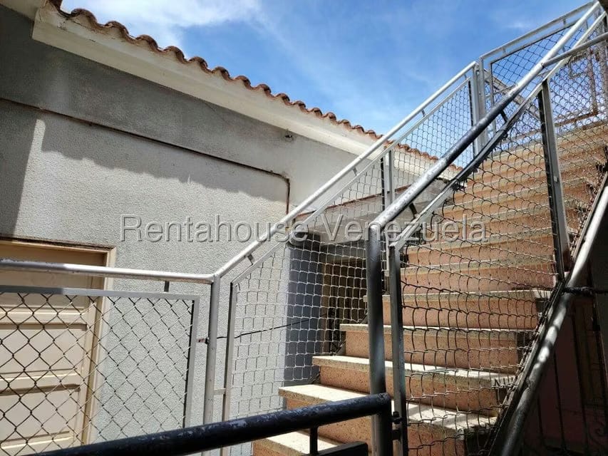 Casa (Duplex) en Venta en Tierra Negra, Zulia - 26