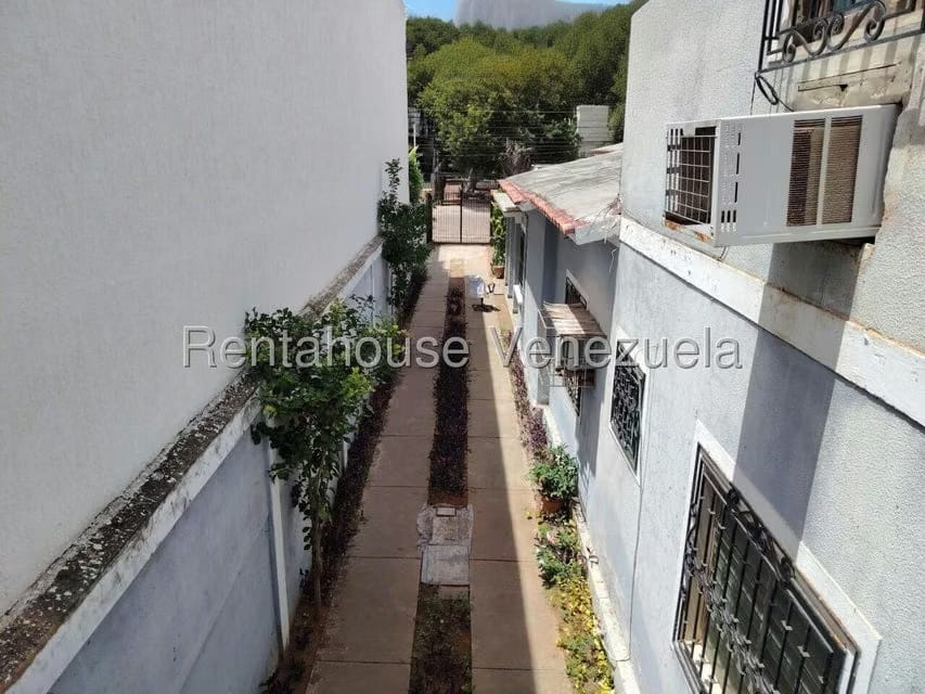 Casa (Duplex) en Venta en Tierra Negra, Zulia - 29