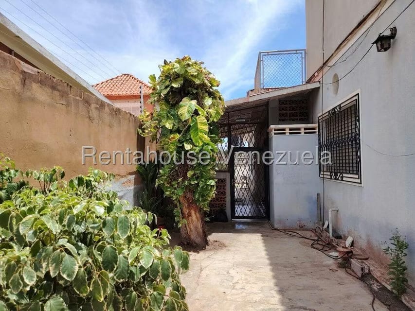 Casa (Duplex) en Venta en Tierra Negra, Zulia - 33