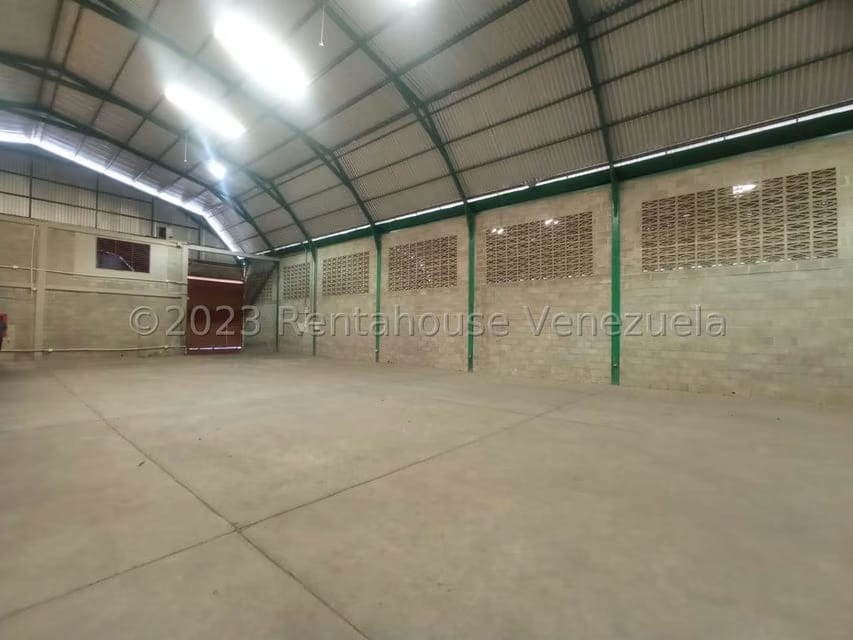 Comercial (Local Comercial) en Venta en Zona Industrial 2, Lara - 16