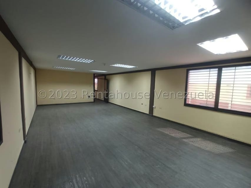 Comercial (Local Comercial) en Venta en Zona Industrial 2, Lara - 10