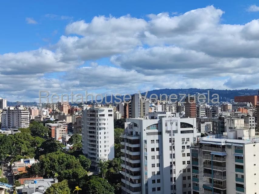 Apartamento (1 Nivel) en Venta en Las Palmas, Distrito Metropolitano - 3