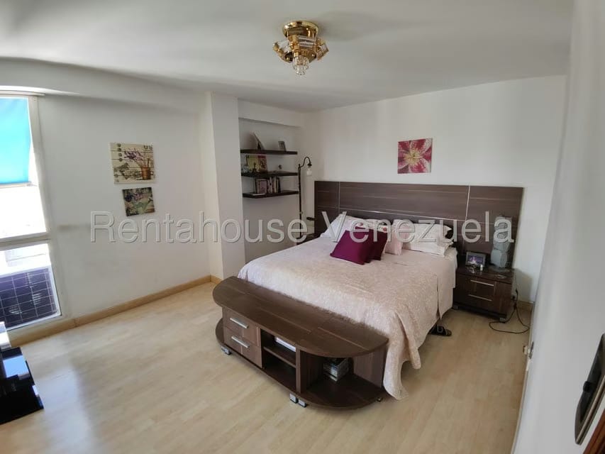 Apartamento (1 Nivel) en Venta en Las Palmas, Distrito Metropolitano - 33