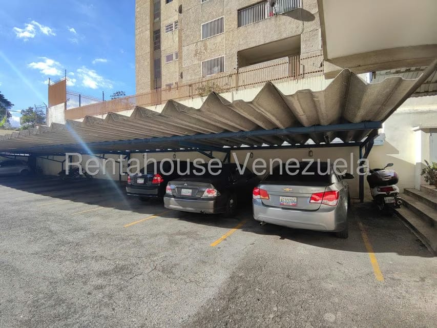 Apartamento (1 Nivel) en Venta en Las Palmas, Distrito Metropolitano - 41