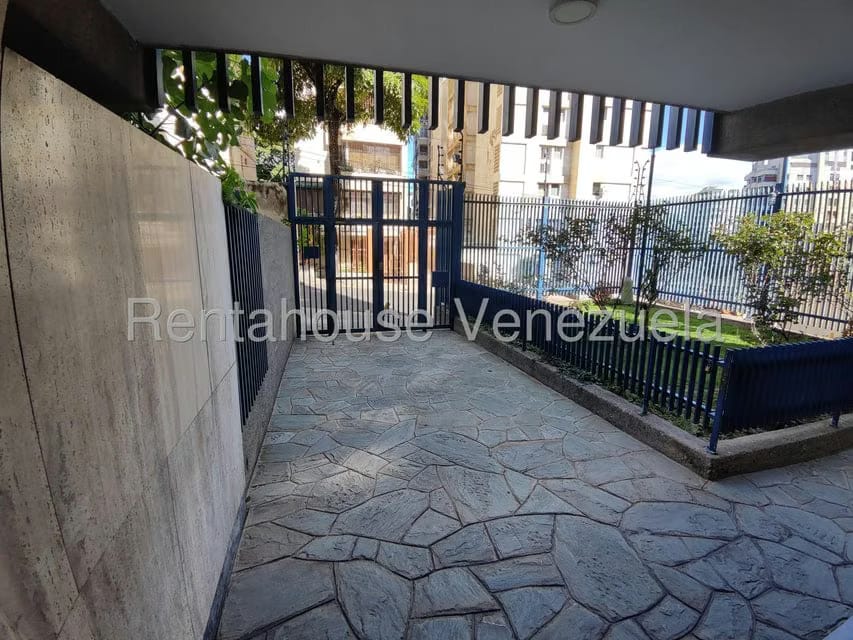 Apartamento (1 Nivel) en Venta en Las Palmas, Distrito Metropolitano - 6