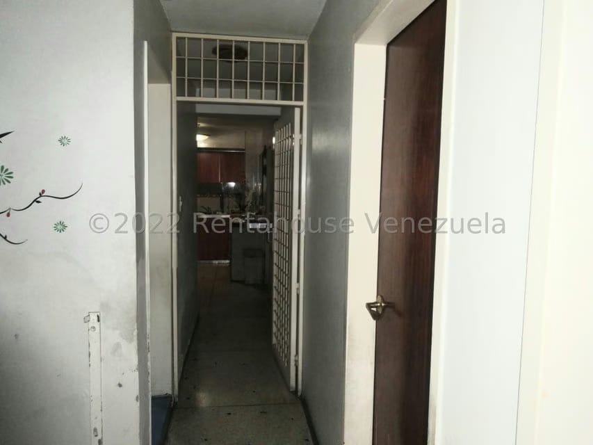 Apartamento (1 Nivel) en Venta en Catia, Distrito Metropolitano - 13