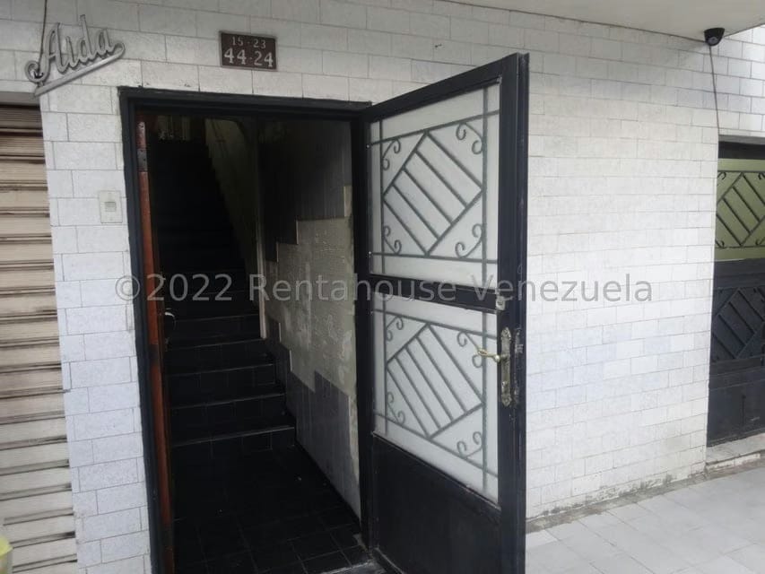 Apartamento (1 Nivel) en Venta en Catia, Distrito Metropolitano - 3