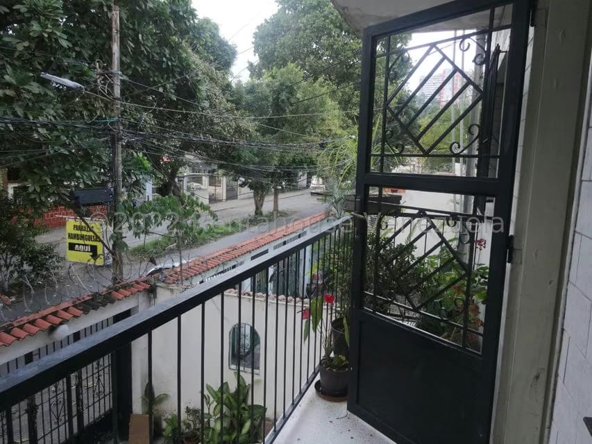 Apartamento (1 Nivel) en Venta en Catia, Distrito Metropolitano - 10