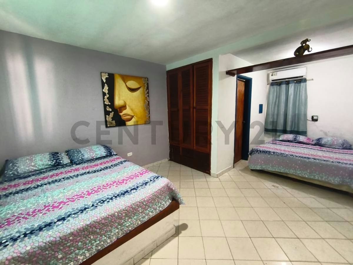 POSADA EN VENTA EN LA AVENIDA 31 DE JULIO SECTOR EL TIRANO - 4