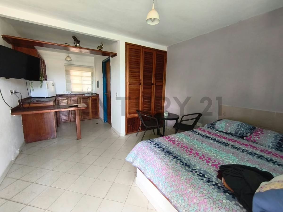 POSADA EN VENTA EN LA AVENIDA 31 DE JULIO SECTOR EL TIRANO - 8