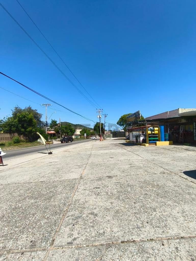 POSADA EN VENTA EN LA AVENIDA 31 DE JULIO SECTOR EL TIRANO - 9