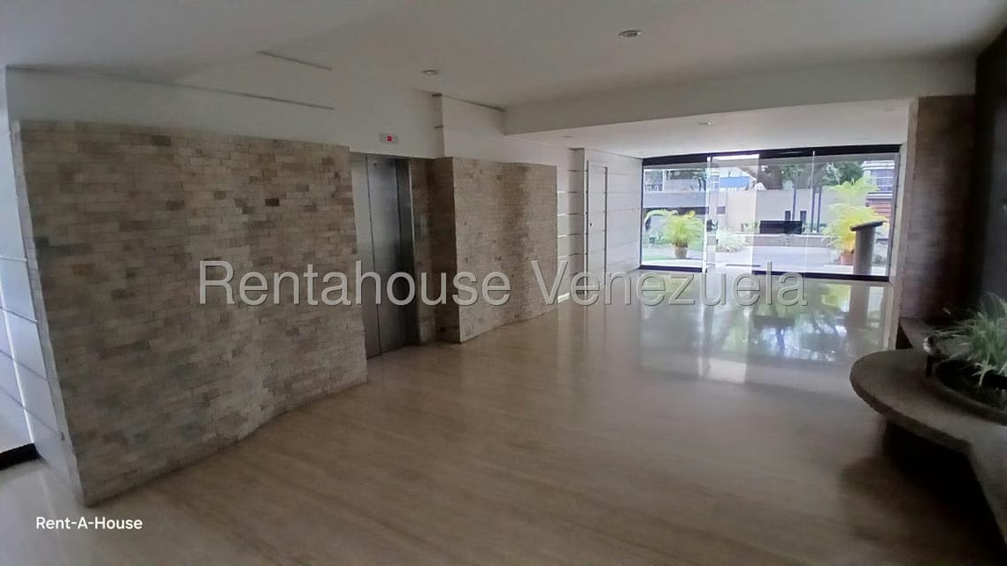 Apartamento (1 Nivel) en Venta en La Florida, Distrito Metropolitano - 14