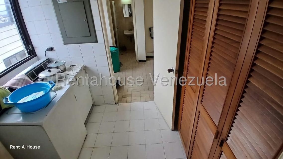 Apartamento (1 Nivel) en Venta en La Florida, Distrito Metropolitano - 24