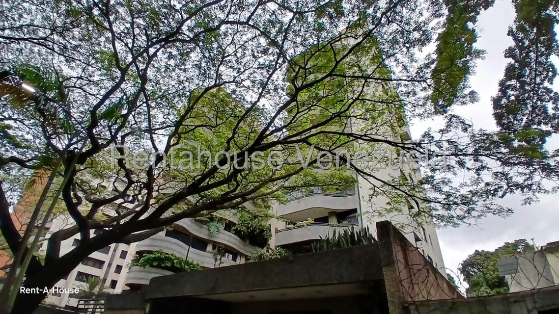 Apartamento (1 Nivel) en Venta en La Florida, Distrito Metropolitano - 5