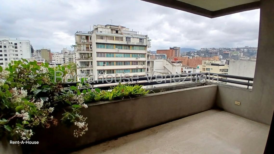 Apartamento (1 Nivel) en Venta en La Florida, Distrito Metropolitano - 48