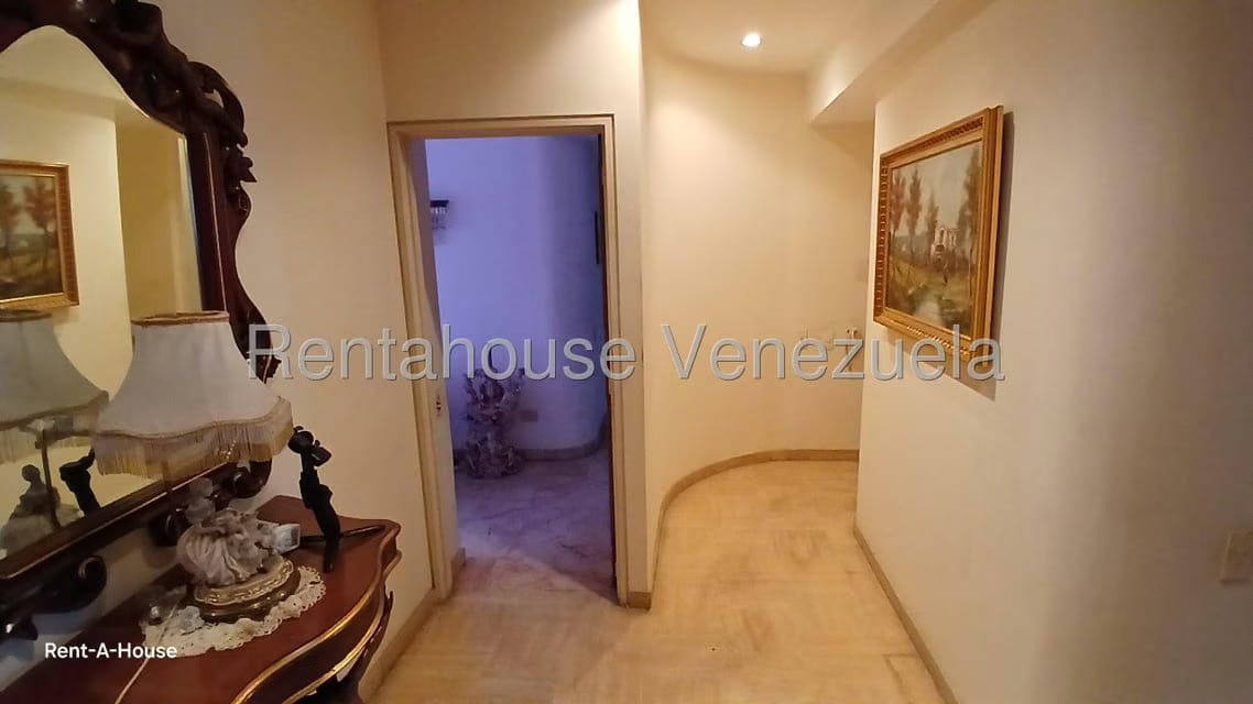 Apartamento (1 Nivel) en Venta en La Florida, Distrito Metropolitano - 64