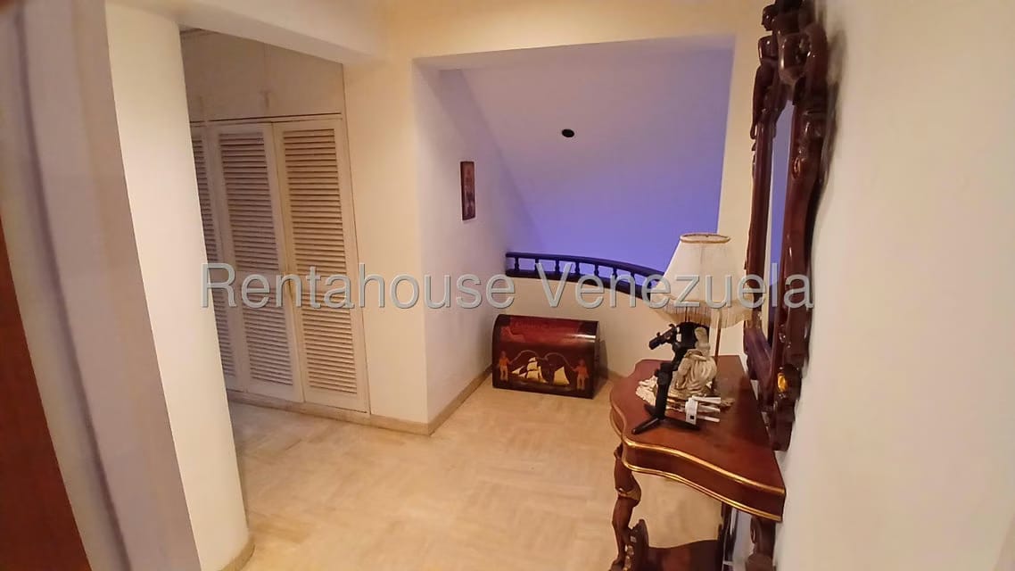 Apartamento (1 Nivel) en Venta en La Florida, Distrito Metropolitano - 75