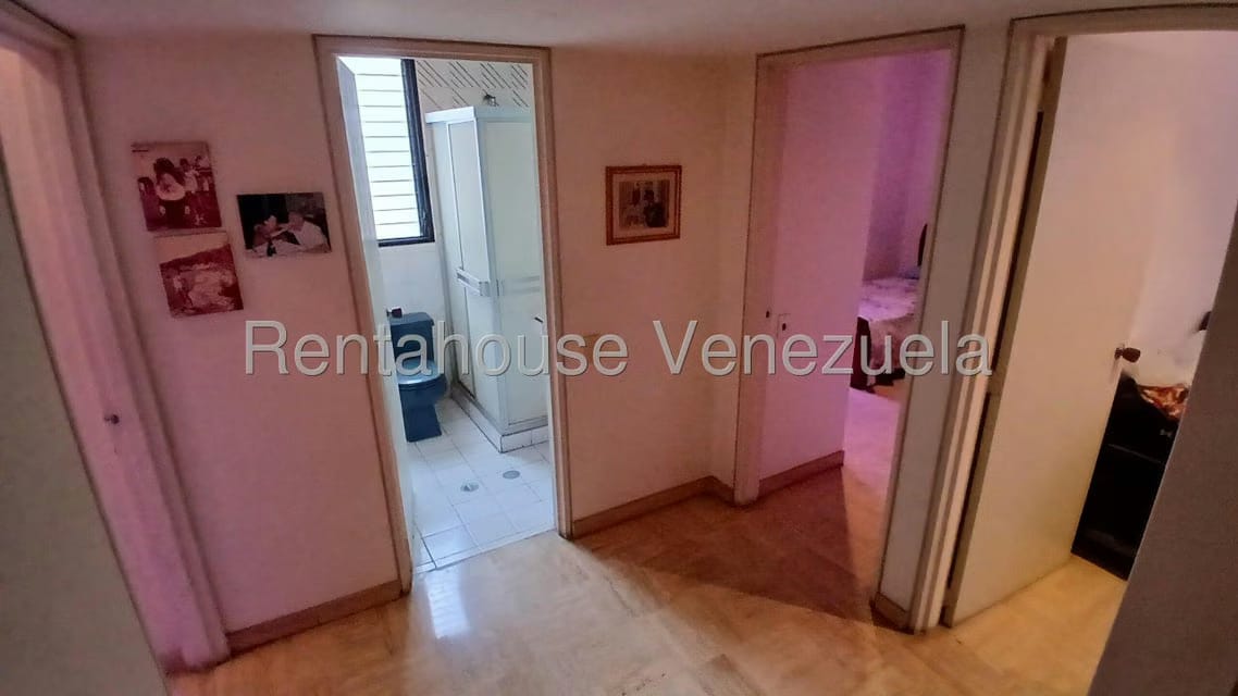 Apartamento (1 Nivel) en Venta en La Florida, Distrito Metropolitano - 77