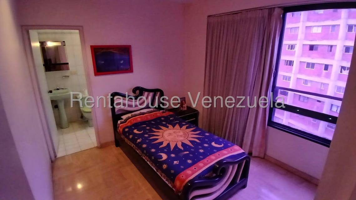 Apartamento (1 Nivel) en Venta en La Florida, Distrito Metropolitano - 78