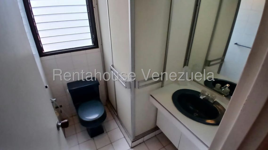 Apartamento (1 Nivel) en Venta en La Florida, Distrito Metropolitano - 82