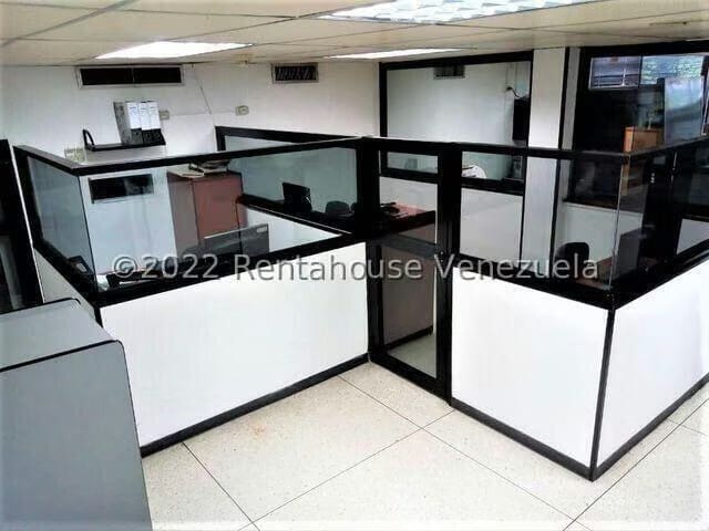 Comercial (Local Comercial) en Venta en Los Colorados, Carabobo - 11
