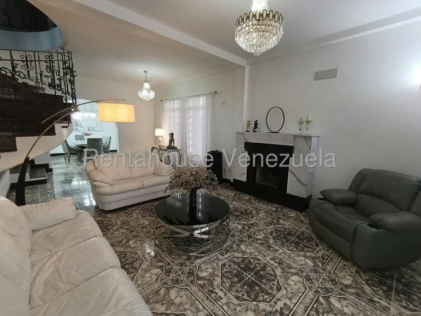 Casa (Multipes Niveles) en Venta en El Amarillo, Miranda - 20