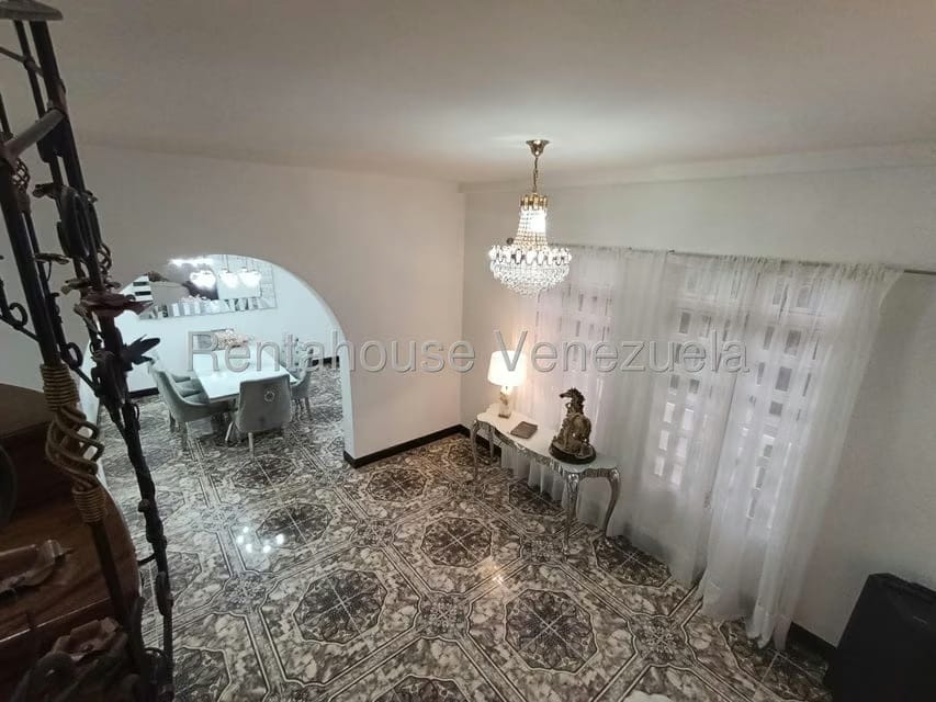 Casa (Multipes Niveles) en Venta en El Amarillo, Miranda - 22