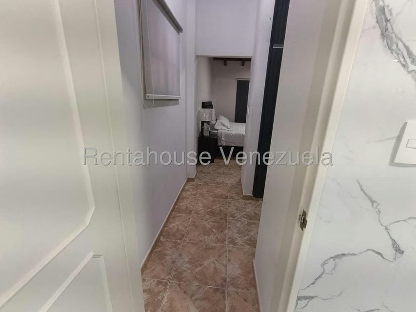 Casa (Multipes Niveles) en Venta en El Amarillo, Miranda - 33