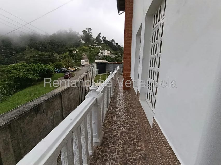 Casa (Multipes Niveles) en Venta en El Amarillo, Miranda - 42