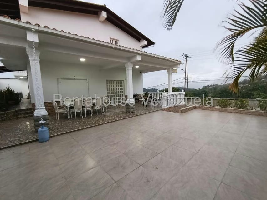 Casa (Multipes Niveles) en Venta en El Amarillo, Miranda - 50
