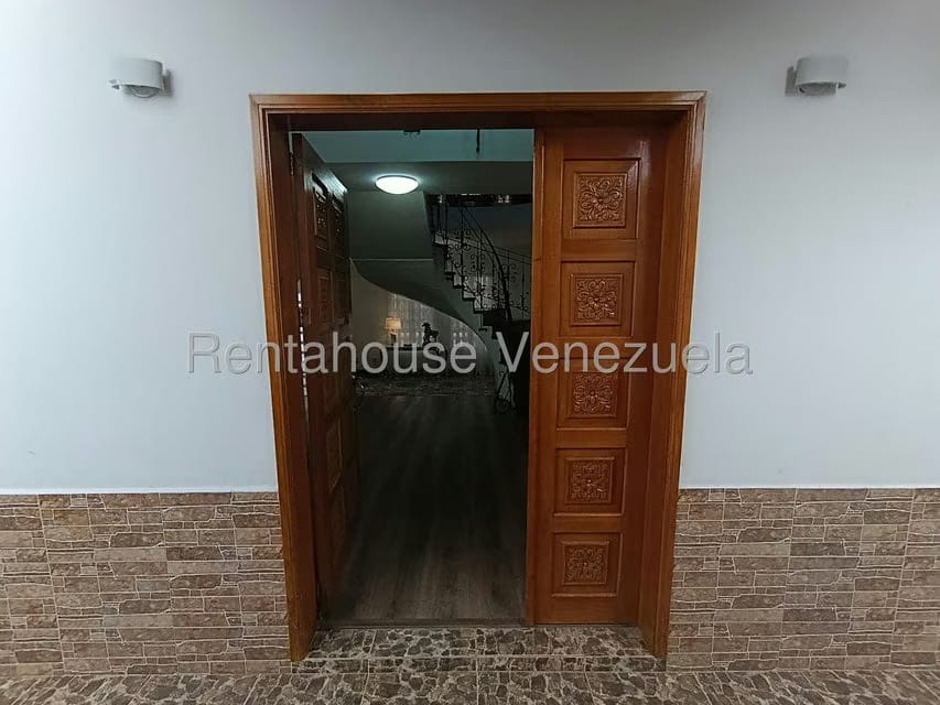 Casa (Multipes Niveles) en Venta en El Amarillo, Miranda - 8