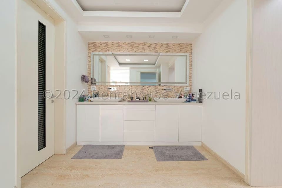 Casa (Duplex) en Venta en La Lagunita Country Club, Distrito Metropolitano - 41