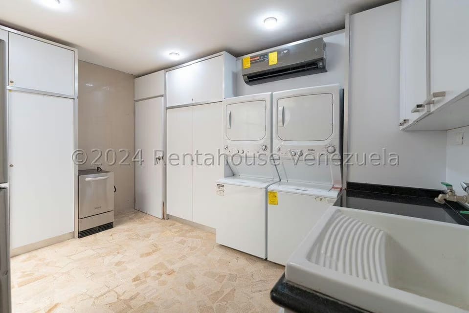Casa (Duplex) en Venta en La Lagunita Country Club, Distrito Metropolitano - 57