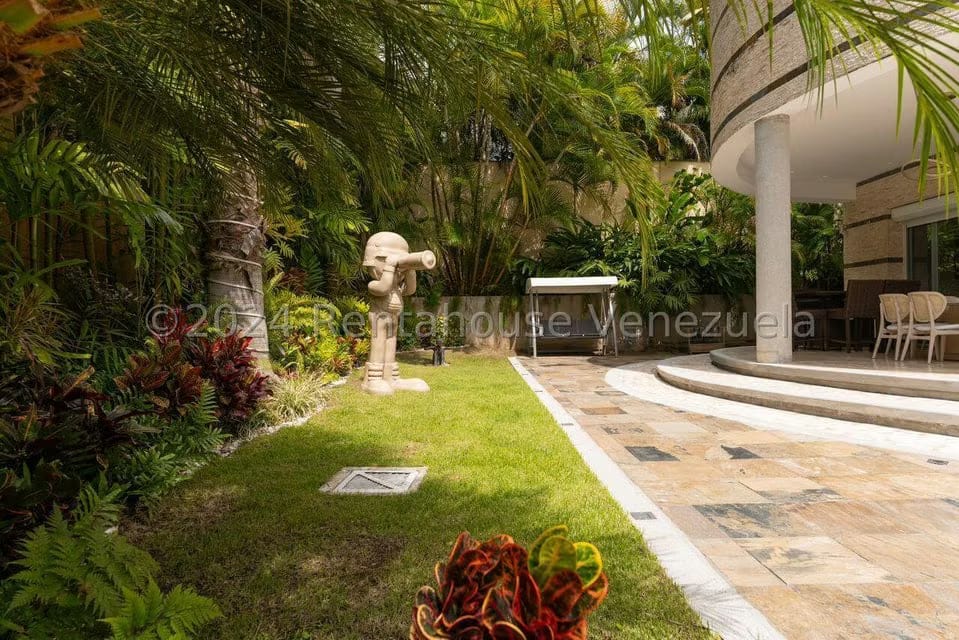Casa (Duplex) en Venta en La Lagunita Country Club, Distrito Metropolitano - 63