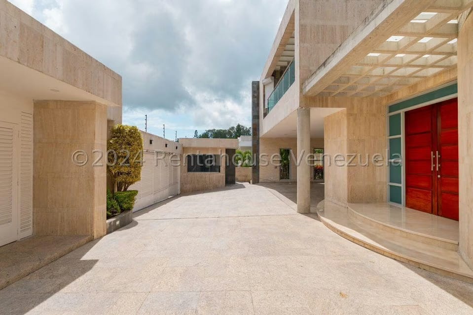Casa (Duplex) en Venta en La Lagunita Country Club, Distrito Metropolitano - 80
