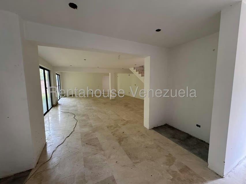 Casa (Duplex) en Venta en Oripoto, Distrito Metropolitano - 15
