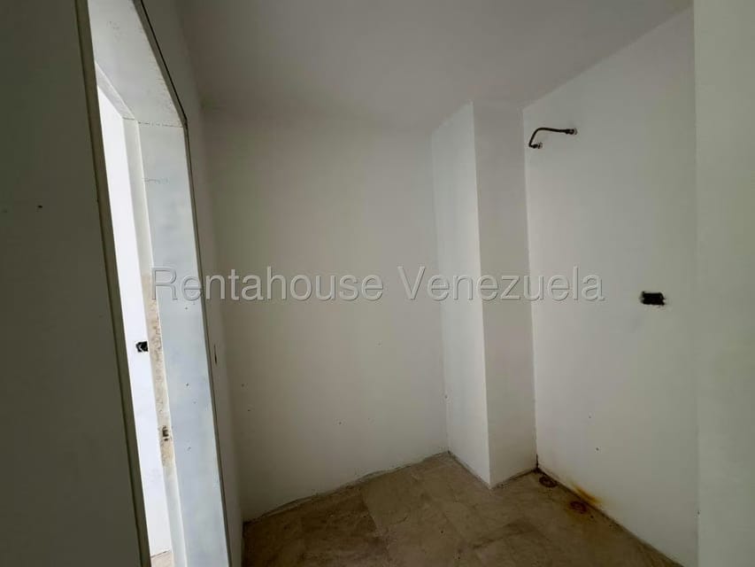 Casa (Duplex) en Venta en Oripoto, Distrito Metropolitano - 21