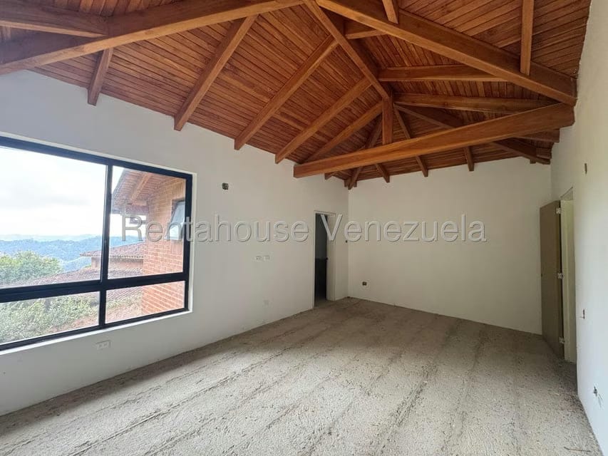 Casa (Duplex) en Venta en Oripoto, Distrito Metropolitano - 25