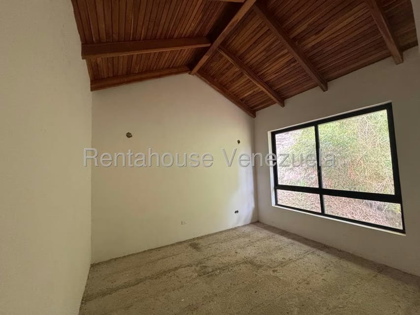 Casa (Duplex) en Venta en Oripoto, Distrito Metropolitano - 27