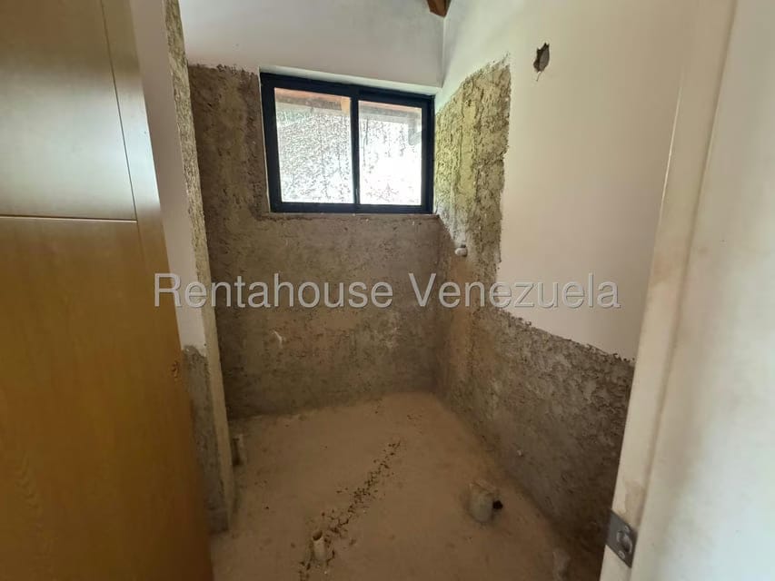 Casa (Duplex) en Venta en Oripoto, Distrito Metropolitano - 30