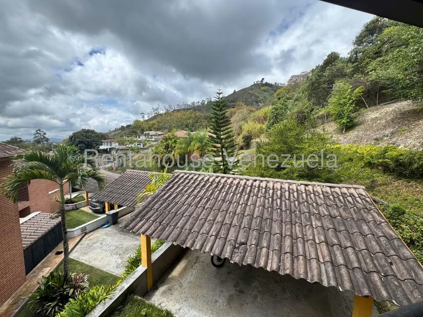 Casa (Duplex) en Venta en Oripoto, Distrito Metropolitano - 33