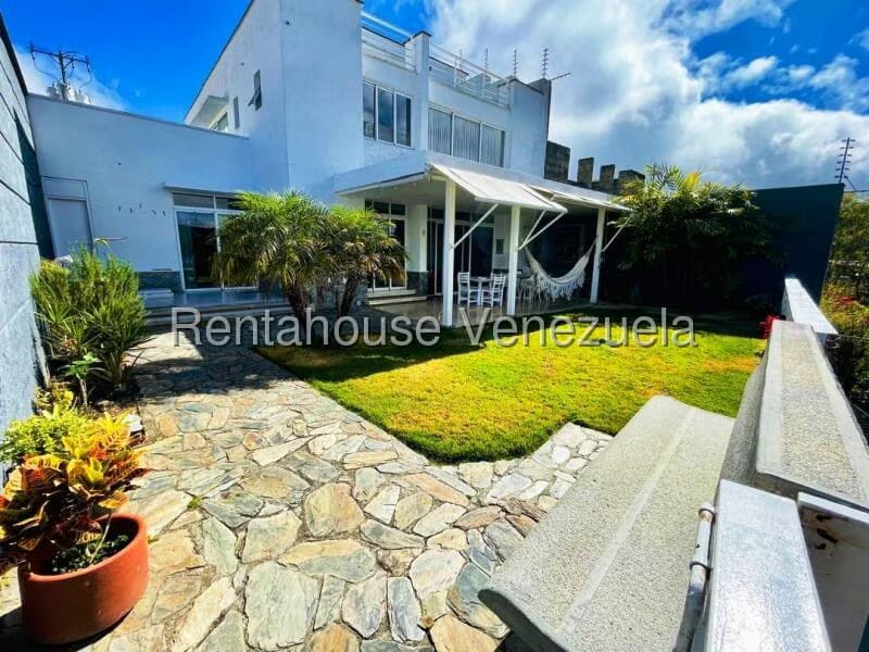 Casa (Duplex) en Venta en Alto Hatillo, Distrito Metropolitano