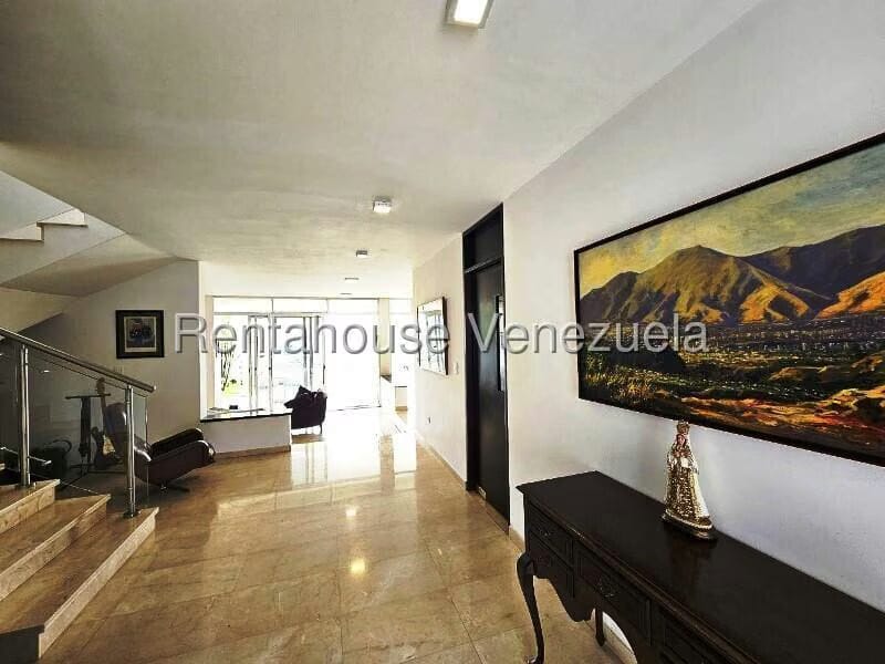 Casa (Duplex) en Venta en Alto Hatillo, Distrito Metropolitano - 2